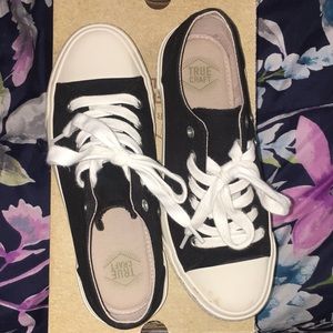 Black canvas Sneakers